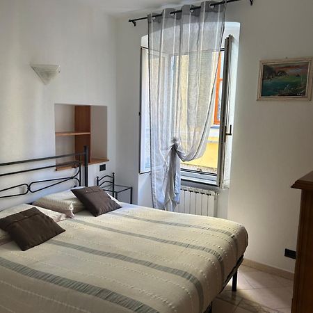 Appartamento In Tipico Carugio Ligure Monterosso al Mare Luaran gambar