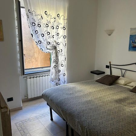 Appartamento In Tipico Carugio Ligure Monterosso al Mare Luaran gambar