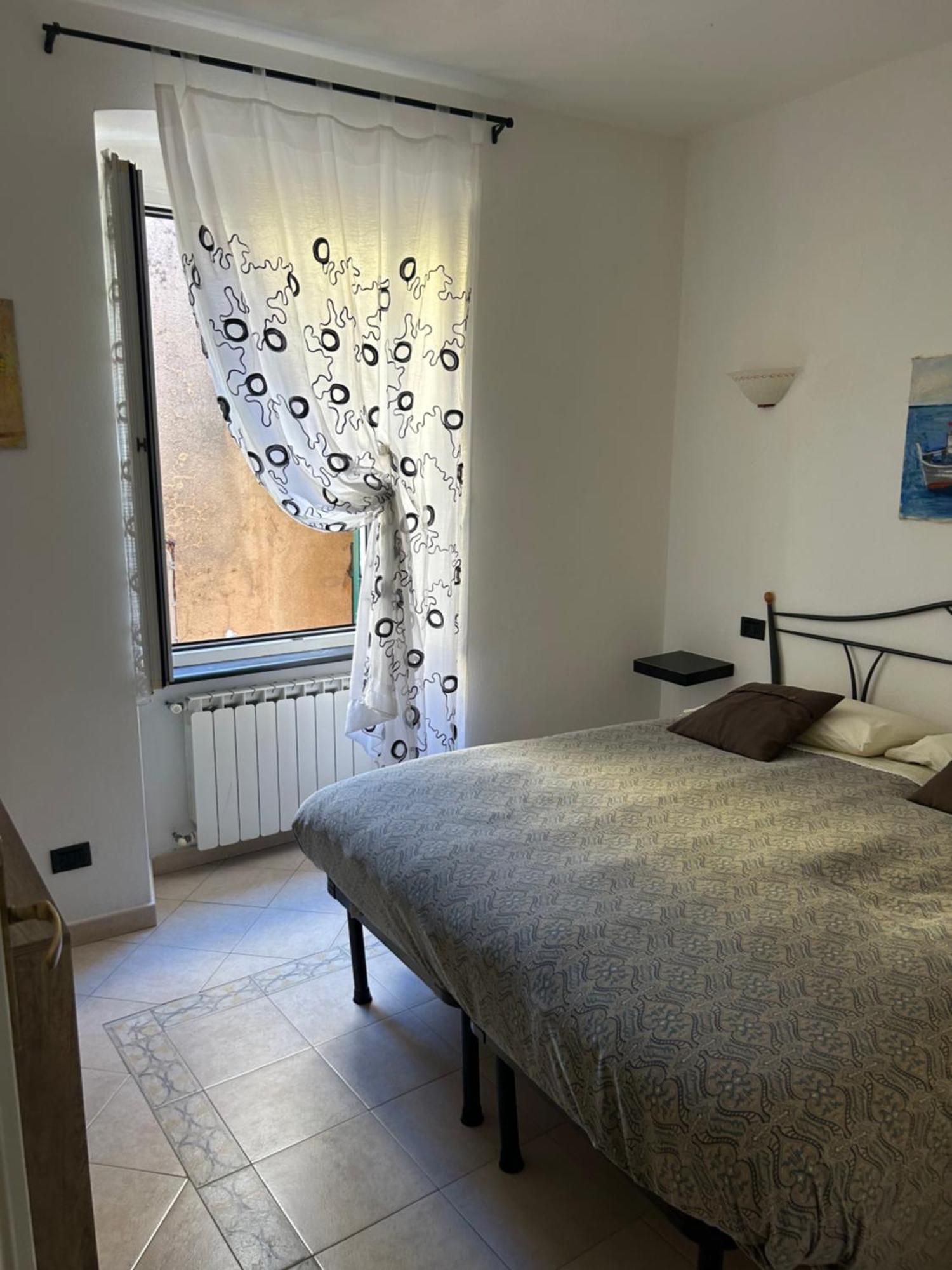 Appartamento In Tipico Carugio Ligure Monterosso al Mare Luaran gambar